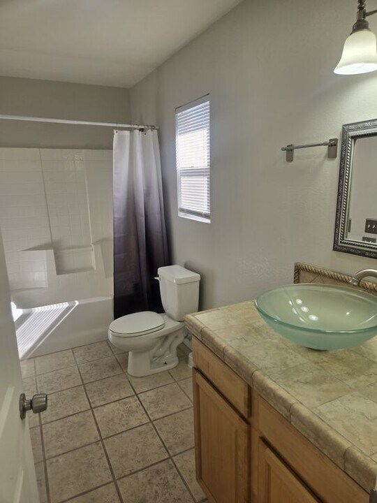 40260 Maravilla Dr in Palmdale, CA - Building Photo