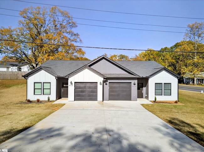 property at 404 Fairfield St