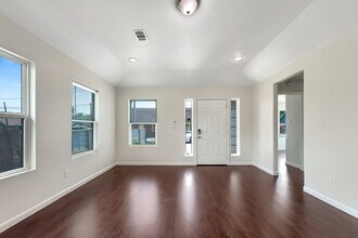9803 Mimbrough St in Houston, TX - Building Photo - Building Photo