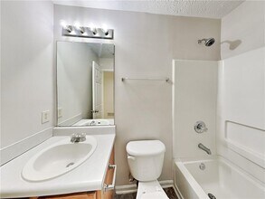 4071 Jewel Terrace in Conley, GA - Foto de edificio - Building Photo
