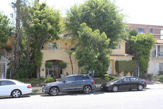 214-218 S Lasky Dr in Beverly Hills, CA - Building Photo - Building Photo