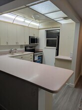 2309 S Cypress Bend Dr in Pompano Beach, FL - Building Photo - Building Photo