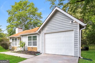 2031 Jayson Way in Snellville, GA - Foto de edificio - Building Photo