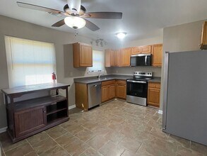 1101 Lehman Dr in Jacksonville, AR - Building Photo - Building Photo