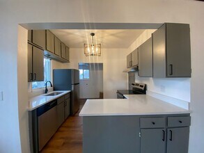 1601-1603 E Illinois Ave in Spokane, WA - Foto de edificio - Building Photo