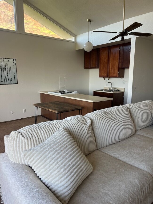 property at 84-757-757 Kiana Pl