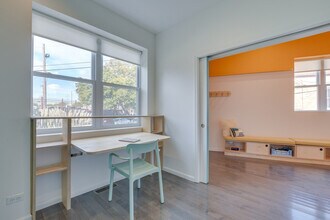 3247 S Oakley Ave in Chicago, IL - Building Photo - Building Photo