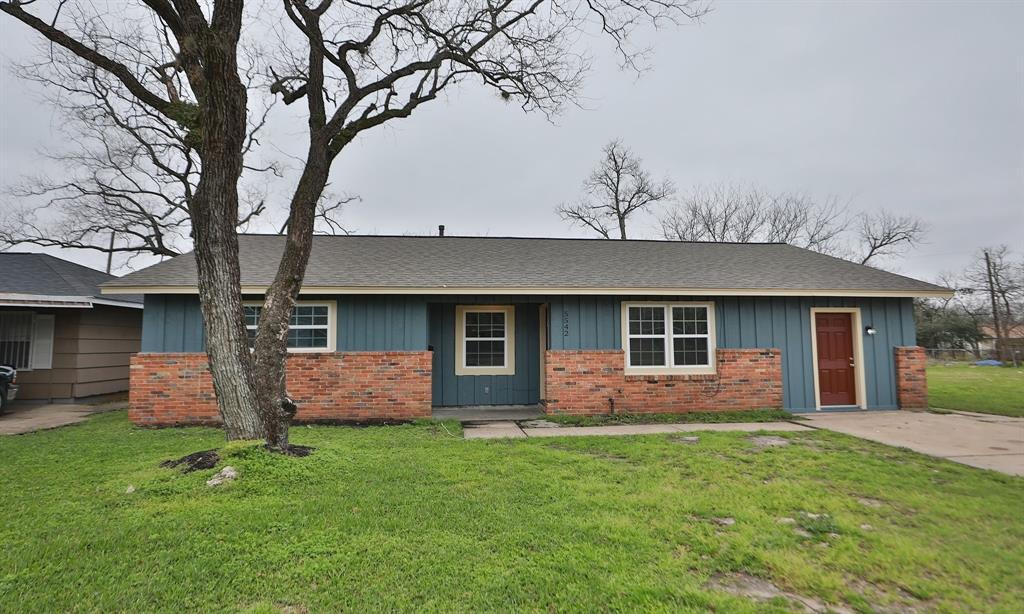 5542 Groveton St in Houston, TX - Building Photo