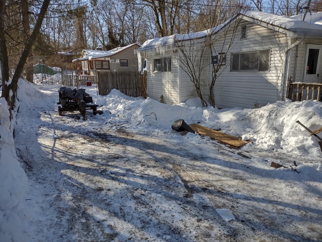 property at 10 Paradise Trail