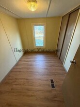 12021 Big Pool Rd in Clear Spring, MD - Building Photo - Building Photo