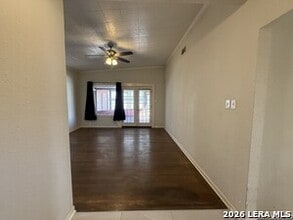 606 Elkhorn Dr in San Antonio, TX - Building Photo - Building Photo