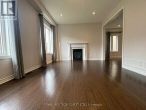 1784 Jack Glenn St in Oshawa, ON - Building Photo - Building Photo