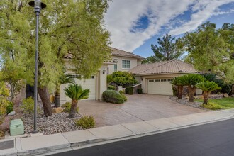 2990 Hammerwood Dr in Las Vegas, NV - Building Photo - Building Photo