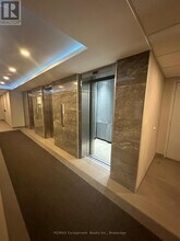 700-1700 Dynes Rd in Burlington, ON - Building Photo - Building Photo