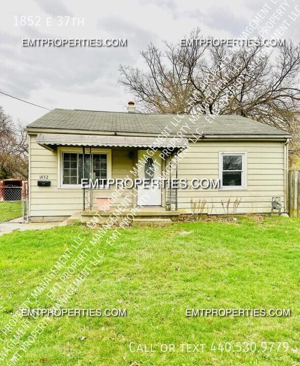 1852 E 37th St in Lorain, OH - Building Photo