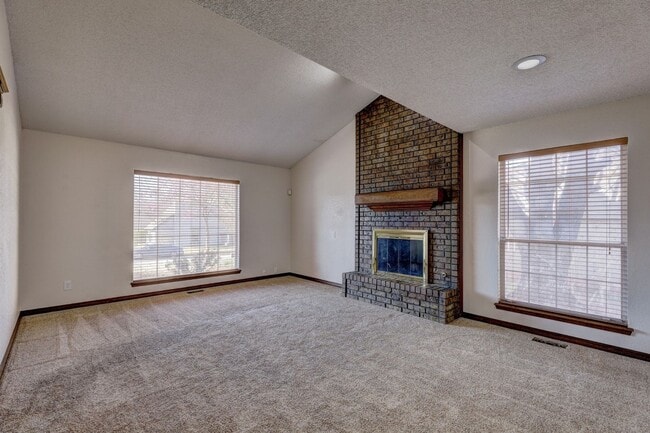 2821 Shady Tree Ln in Edmond, OK - Foto de edificio - Building Photo