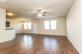 9450 Green Mills Dr in Houston, TX - Building Photo - Building Photo