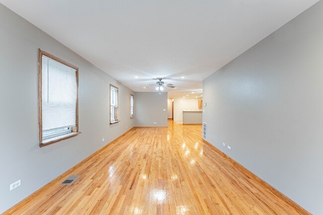 1926 S Shelby Ct, Unit 1 in Chicago, IL - Building Photo - Building Photo