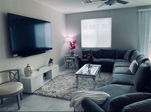 325 Tembre Ct. in Las Vegas, NV - Building Photo - Building Photo