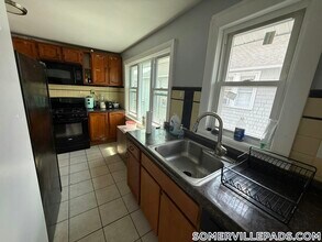 62 Woods Ave in Somerville, MA - Building Photo - Building Photo