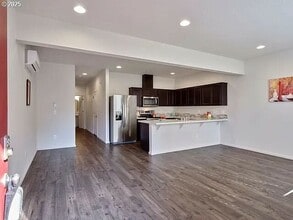 2135 NE 4 Seasons Ln in Vancouver, WA - Building Photo - Building Photo