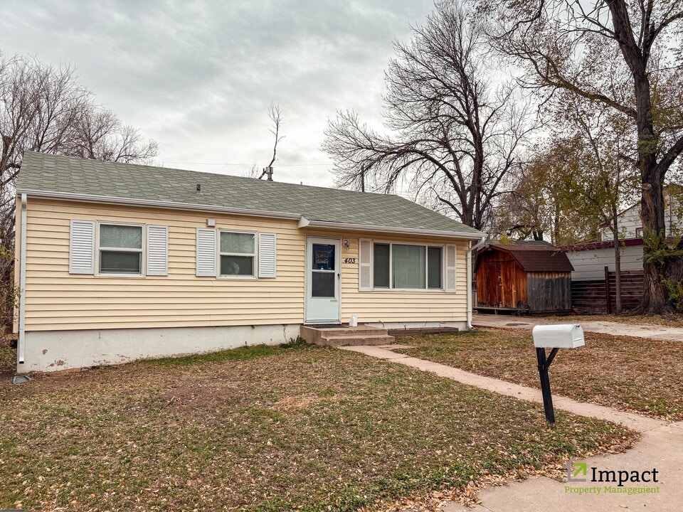 403 Burlington Ave in Colorado Springs, CO - Building Photo