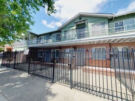 3126 Ashbrook Ct in Oakland, CA - Building Photo