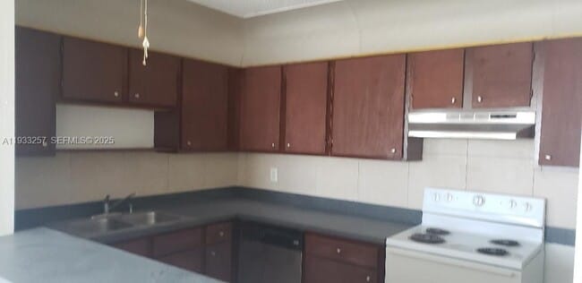 14840 Naranja Lakes Blvd in Homestead, FL - Building Photo - Building Photo