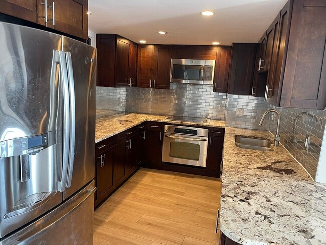property at 5200 N Flagler Dr