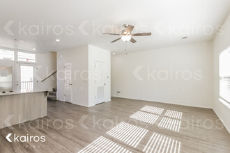 1640 S Razorback Rd in Fayetteville, AR - Building Photo - Building Photo