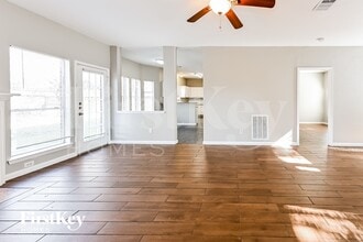 3117 Bay Creek Dr in Dickinson, TX - Foto de edificio - Building Photo