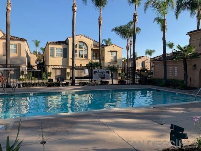 11566 Miro Cir in San Diego, CA - Building Photo