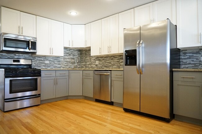 property at 3322 N Troy St