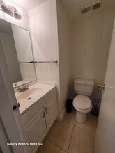 4324 NW 9th Ave in Deerfield Beach, FL - Building Photo - Building Photo