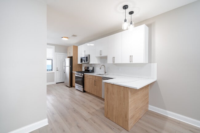 Howard Beach Apartments in Chicago, IL - Foto de edificio - Interior Photo