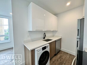 901 W Carmen Ave, Unit 2 in Chicago, IL - Building Photo - Building Photo