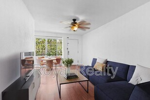 1821 Lipeepee St in Honolulu, HI - Building Photo