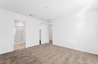 346 Cymbal Pl in Henderson, NV - Building Photo - Building Photo