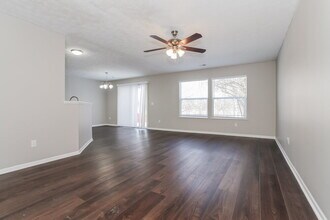 1914 Dry Wash Rd in Hilliard, OH - Building Photo - Building Photo
