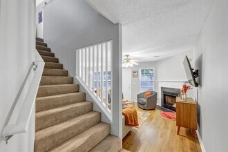 851 Brickleridge Ln SE in Mableton, GA - Building Photo - Building Photo