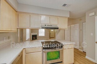 3385 Tansey Ct in Tallahassee, FL - Building Photo