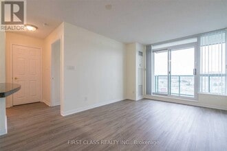 4850 Glen Erin Dr in Mississauga, ON - Building Photo - Building Photo