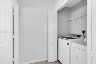 2883 SW 129th Ter in Miramar, FL - Building Photo - Building Photo