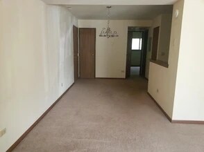 2268 Abbeywood Dr, Unit D in Lisle, IL - Building Photo - Building Photo