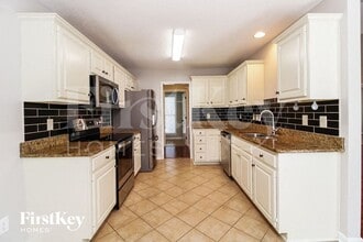 12 Montford Ct in Greensboro, NC - Foto de edificio - Building Photo