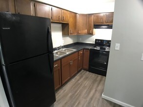 518 S 3rd St-Unit -E in Niles, MI - Building Photo - Building Photo