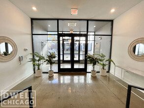 5420 N Sheridan Rd in Chicago, IL - Building Photo - Building Photo