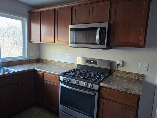 6453 Kerman Dr in Park City, KS - Building Photo - Building Photo