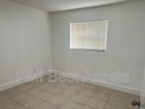 110 SE 2nd St in Hallandale Beach, FL - Building Photo - Building Photo