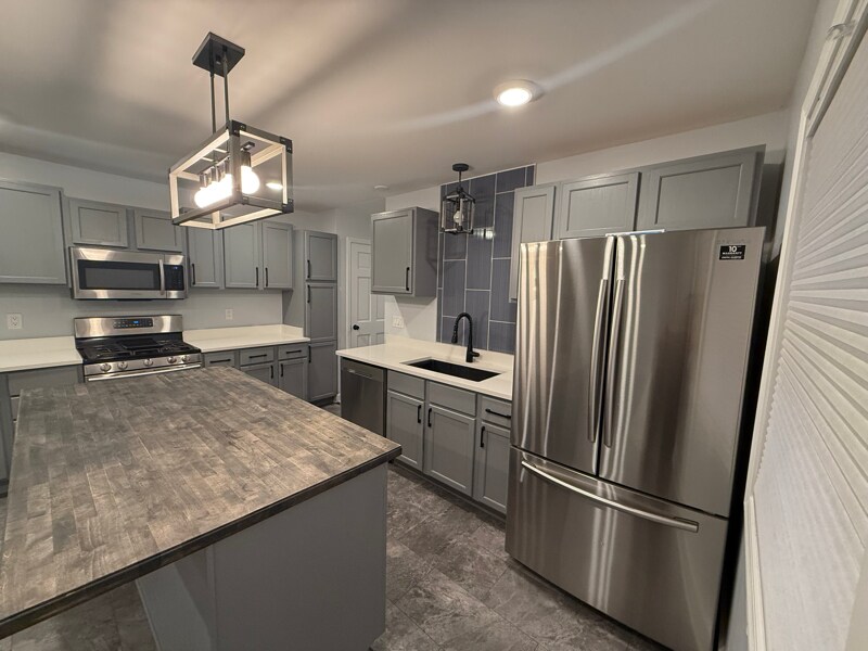 3301 Johnson St NE in Minneapolis, MN - Building Photo